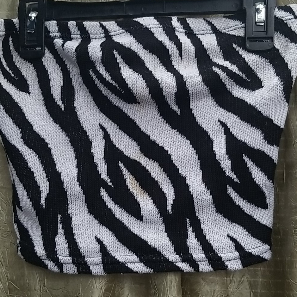 Top - Picture 6 of 6